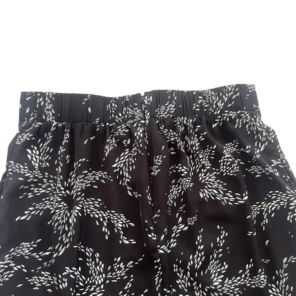Entro Women’s Sz Small Black White Floral Print Button Front Fishtail Midi Skirt